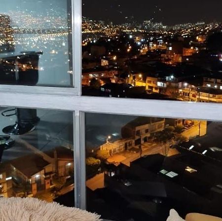 Apartamento Vistas Lindas Cerca Centro Medellín Buitenkant foto