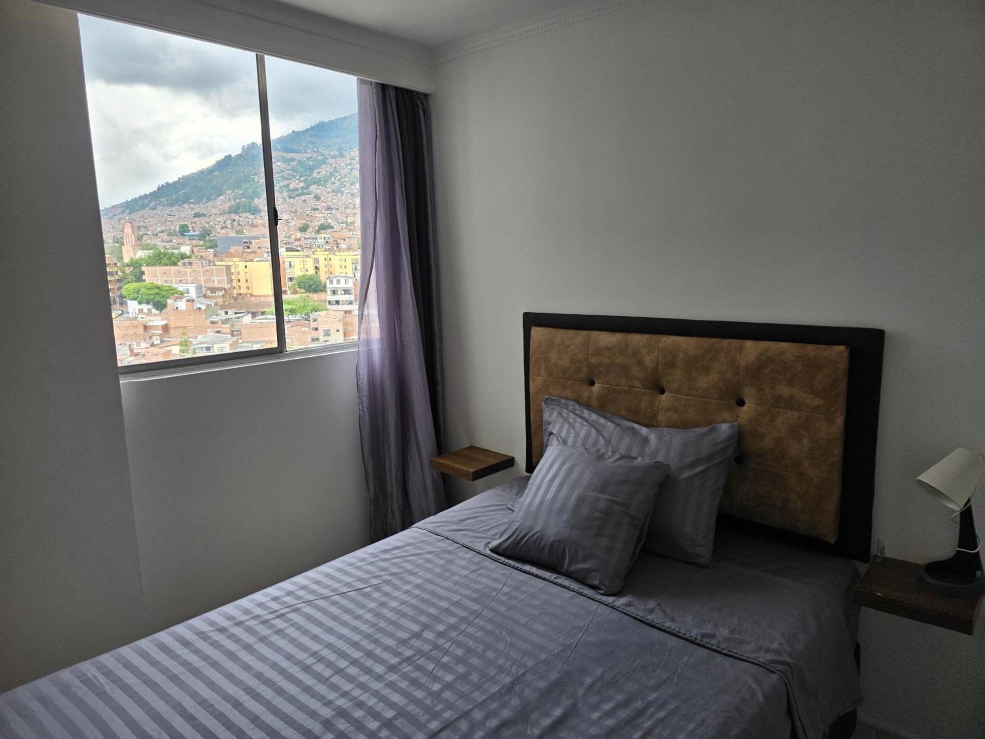 Apartamento Vistas Lindas Cerca Centro Medellín Buitenkant foto