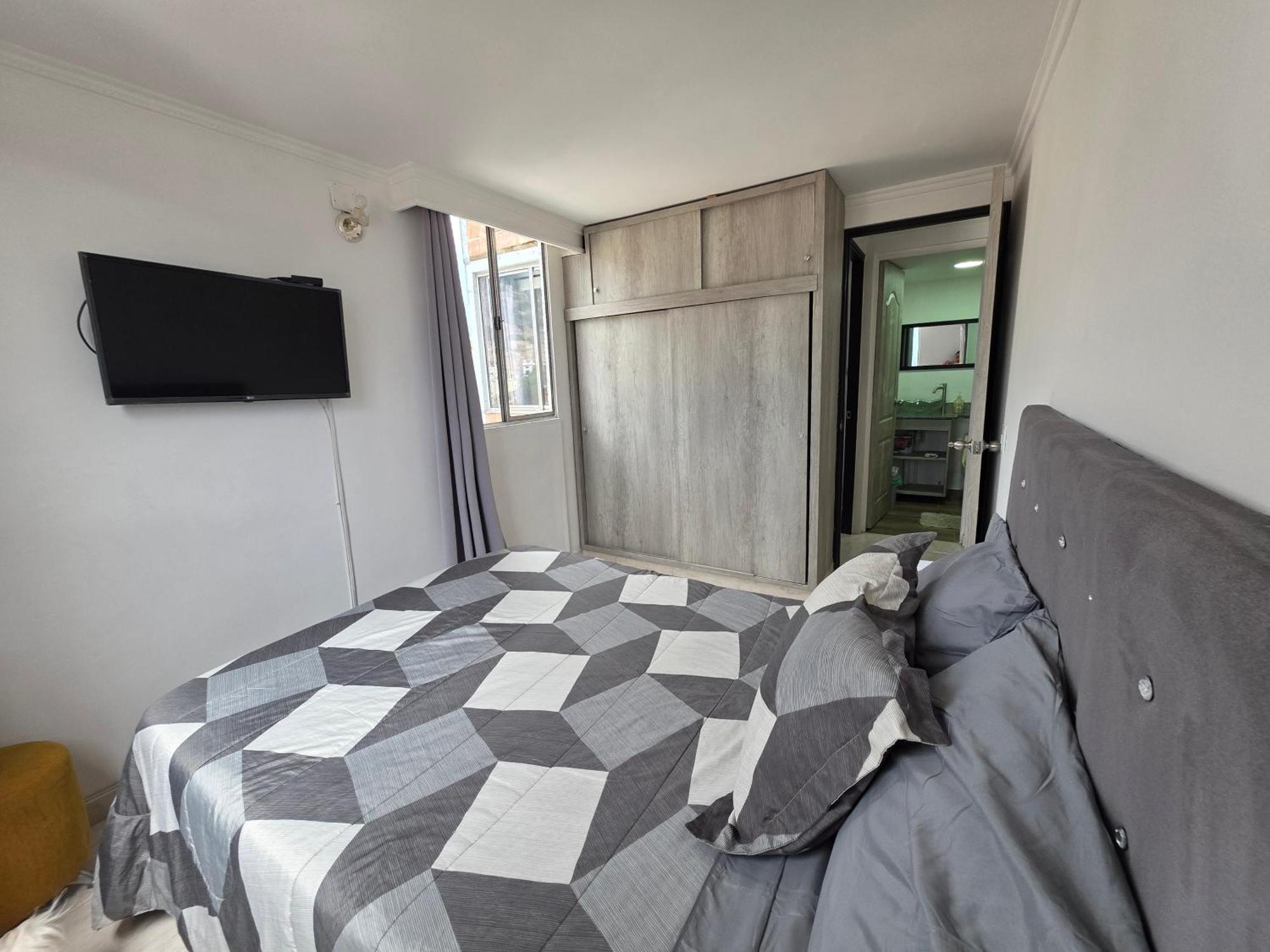 Apartamento Vistas Lindas Cerca Centro Medellín Buitenkant foto